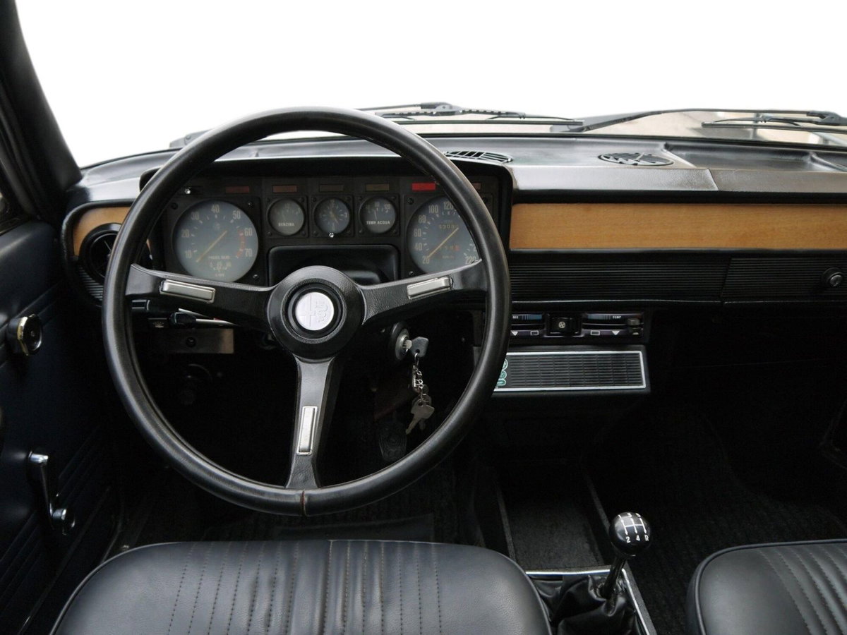 Alfa Romeo Alfetta 1.6 (12)
