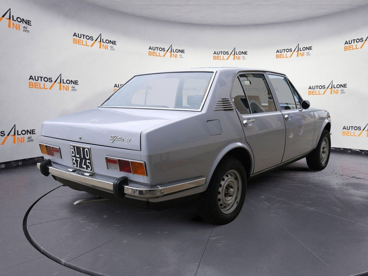 Alfa Romeo Alfetta 1.6 (7)