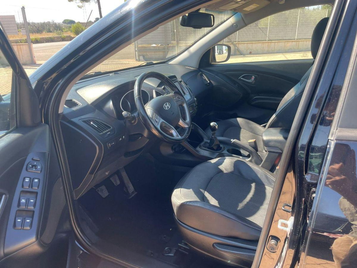 Hyundai ix35 1.7 CRDi 2WD Go! Brasil (9)