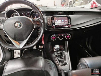 Alfa Romeo Giulietta 1.6 JTDm-2 Giulietta (16)