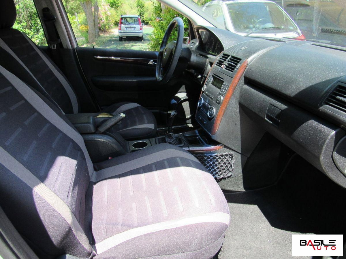Mercedes-Benz Classe A 180 CDI (9)