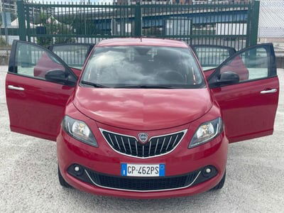 Lancia Ypsilon 1.0 FireFly 5 porte S&S Hybrid Gold Plus usata