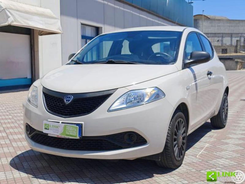 Lancia Ypsilon 1.2 69 CV 5 porte S&S Elefantino Blu