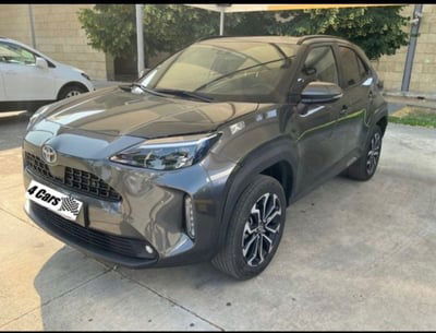 Toyota Yaris Cross 1.5 Hybrid 5p.E-CVT AWD-i Orange Edition usata