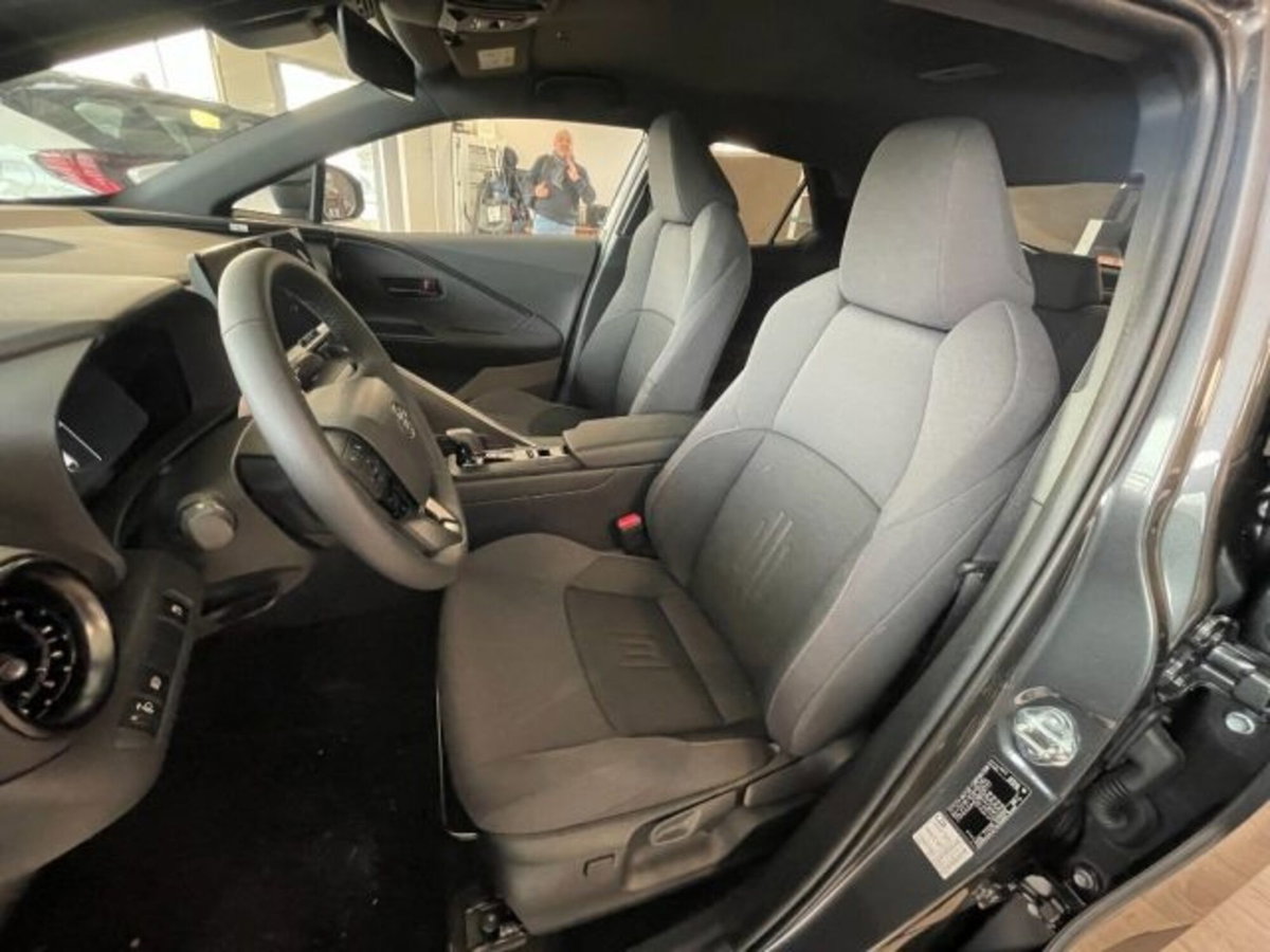 Toyota Toyota C-HR 1.8 hev Lounge fwd e-cvt (6)