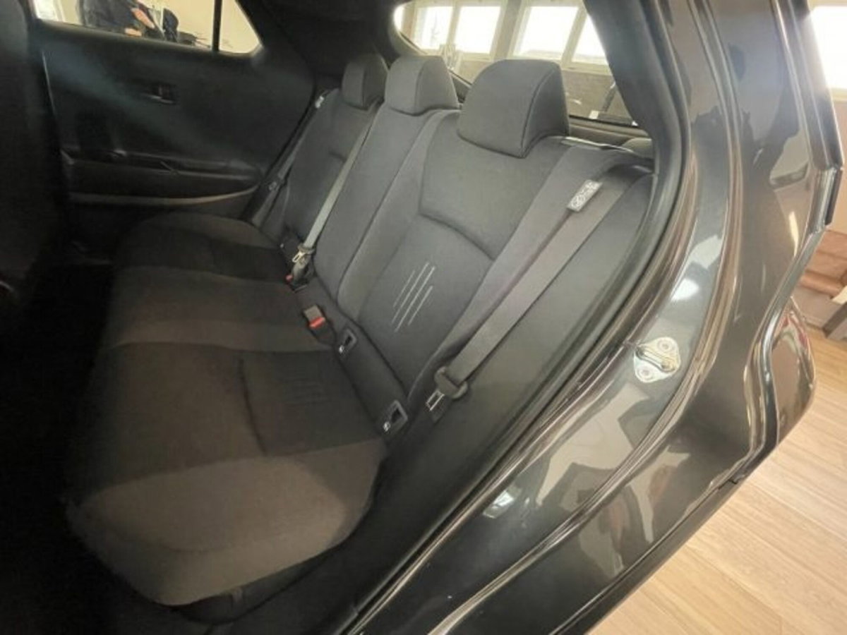 Toyota Toyota C-HR 1.8 hev Lounge fwd e-cvt (7)