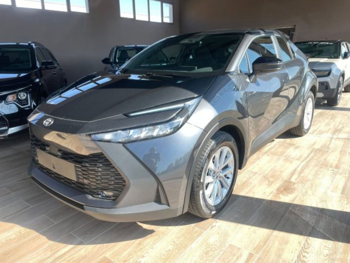 Toyota Toyota C-HR 1.8 hev Active fwd e-cvt (3)