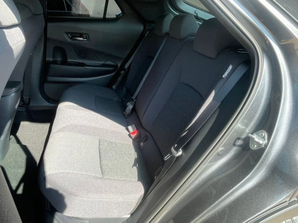 Toyota Toyota C-HR 1.8 hev Active fwd e-cvt (4)