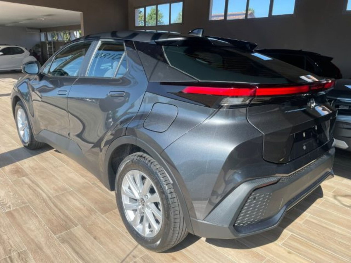 Toyota Toyota C-HR 1.8 hev Active fwd e-cvt (6)