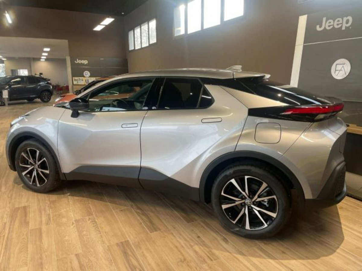 Toyota Toyota C-HR 1.8 hv Lounge fwd e-cvt
