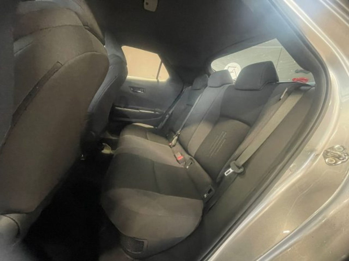 Toyota Toyota C-HR 1.8 hv Lounge fwd e-cvt (5)