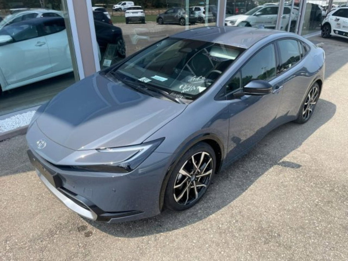 Toyota Prius 2.0 phev Lounge (3)