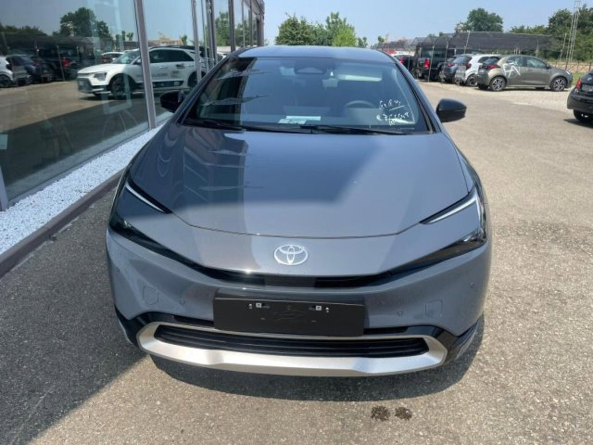 Toyota Prius 2.0 phev Lounge (4)