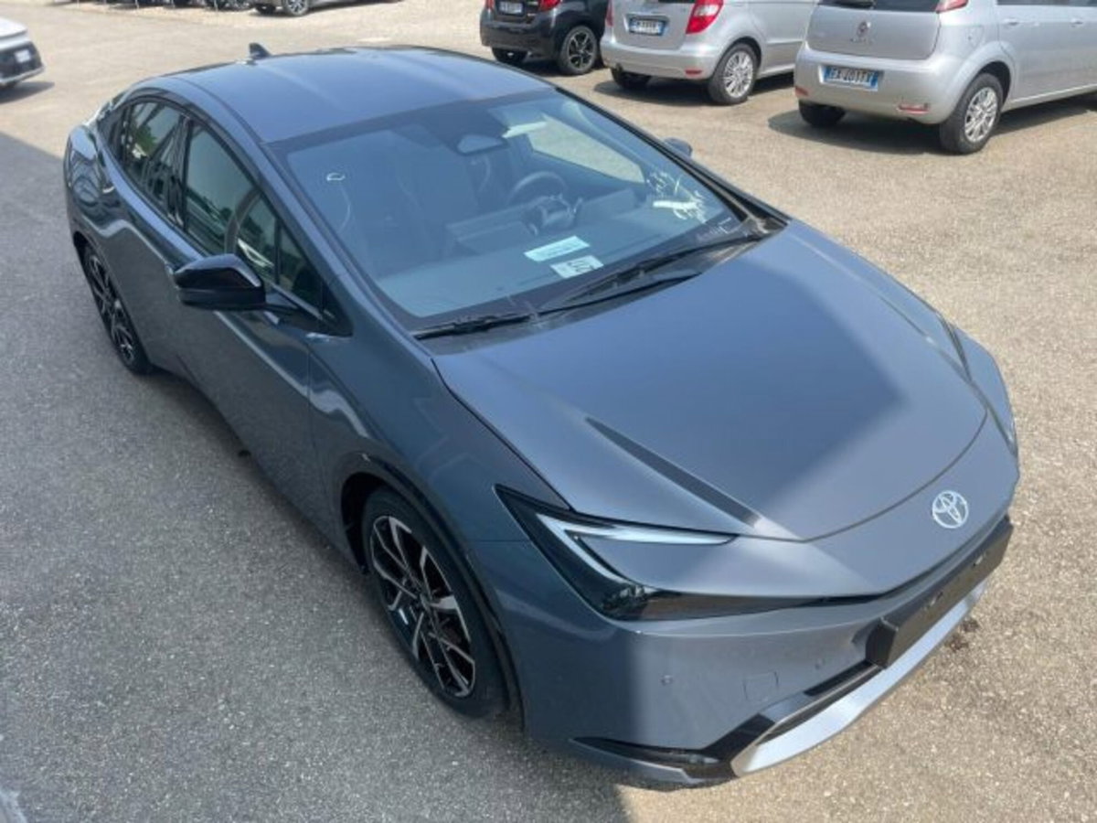 Toyota Prius 2.0 phev Lounge (5)