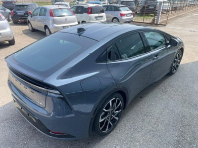 Toyota Prius 2.0 phev Lounge (7)