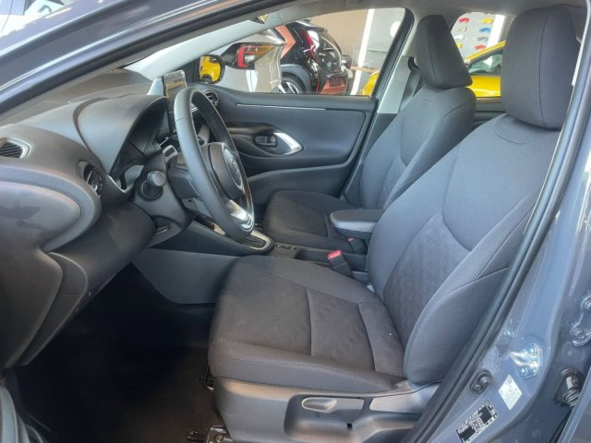 Toyota Yaris Cross 1.5 Hybrid 5p. E-CVT Premiere (6)