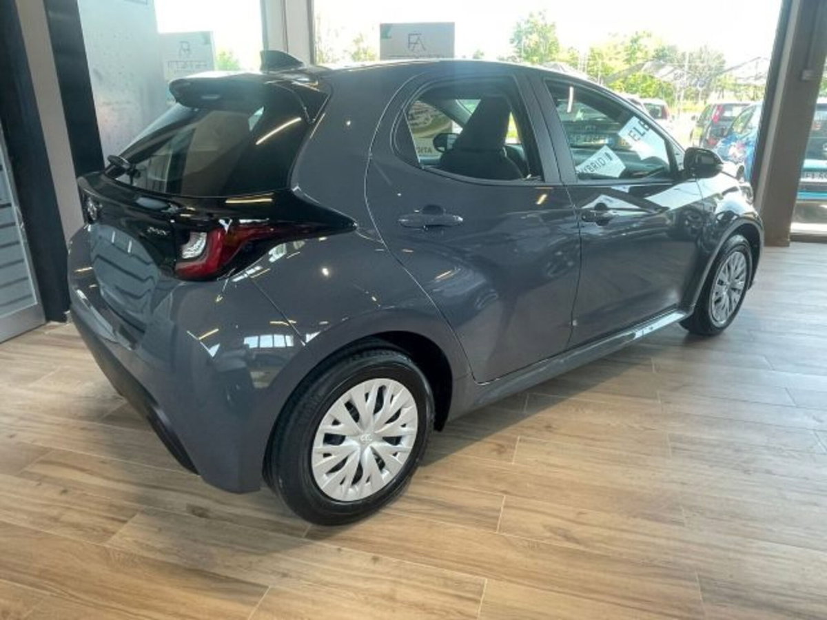 Toyota Yaris Cross 1.5 Hybrid 5p. E-CVT Premiere (7)