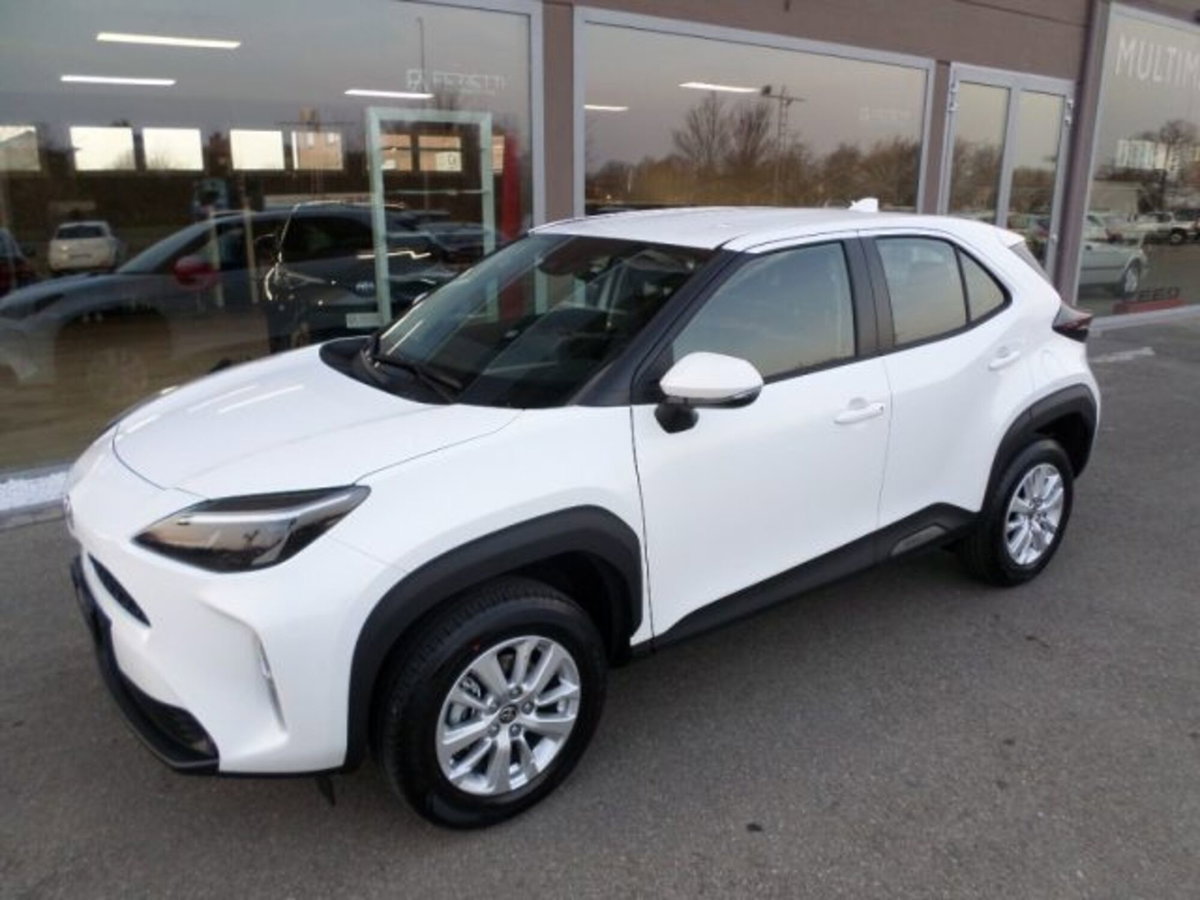 Toyota Yaris Cross 1.5 Hybrid 5p. E-CVT Active (2)