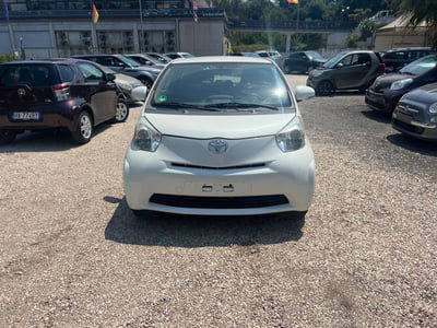 Toyota iQ 1.0 CVT Sol usata