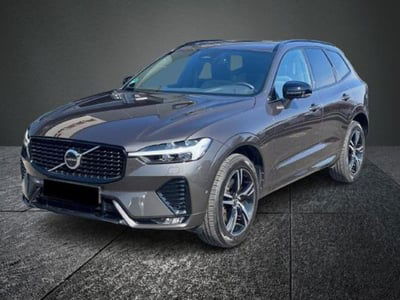 Volvo XC60 B4 (d) AWD automatico Plus Dark usata