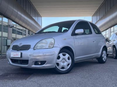 Toyota Yaris 16V cat 3 porte Sol usata