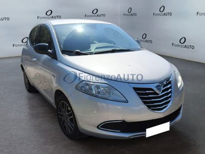 Lancia Ypsilon 1.3 MJT 16V 95 CV 5 porte S&S Silver usata