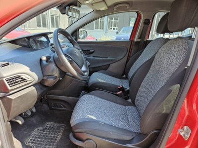 Lancia Ypsilon 1.0 FireFly 5 porte S&S Hybrid Ecochic A. Ferretti (9)