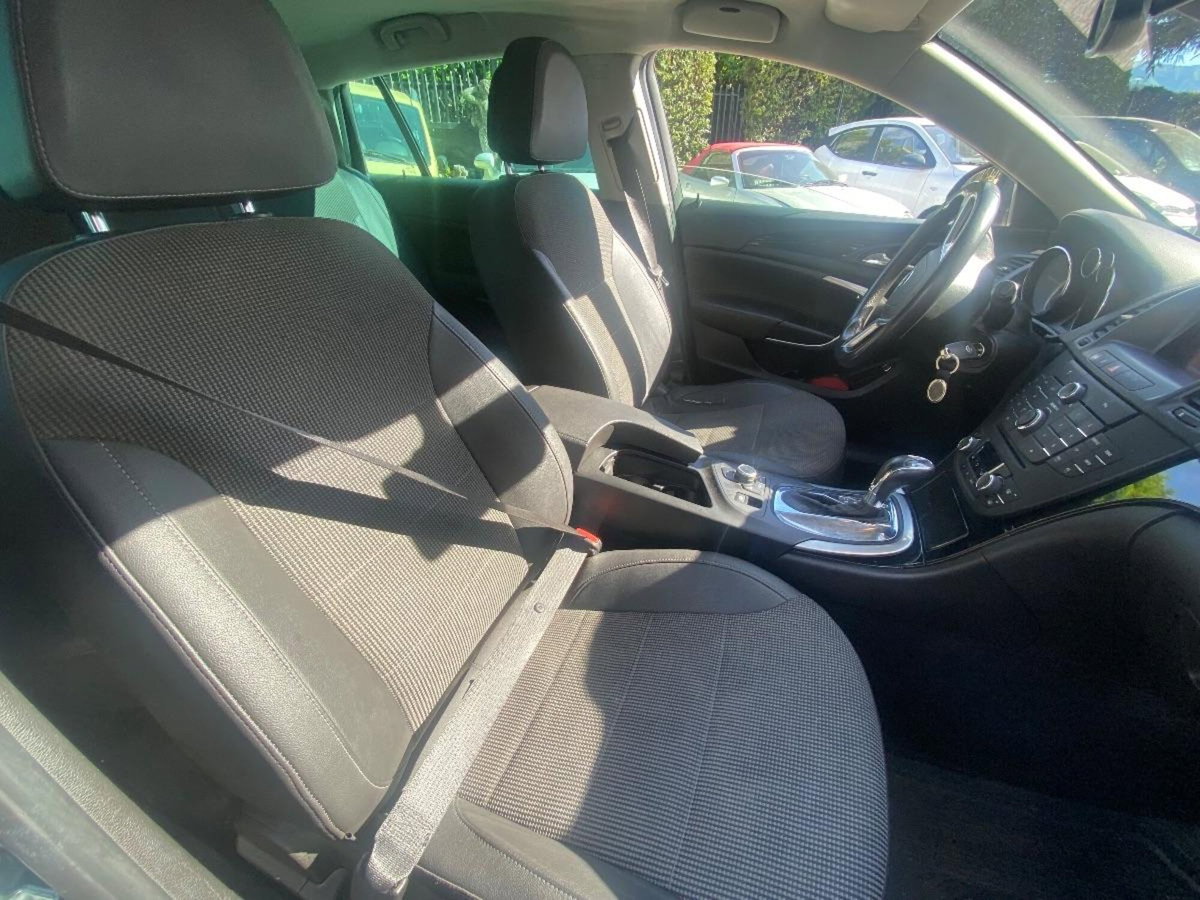 Opel Insignia Station Wagon CDTI 160CV Sports aut. Cosmo (4)