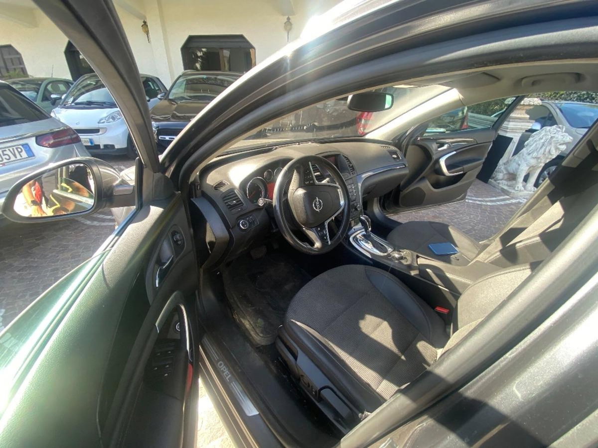 Opel Insignia Station Wagon CDTI 160CV Sports aut. Cosmo (7)