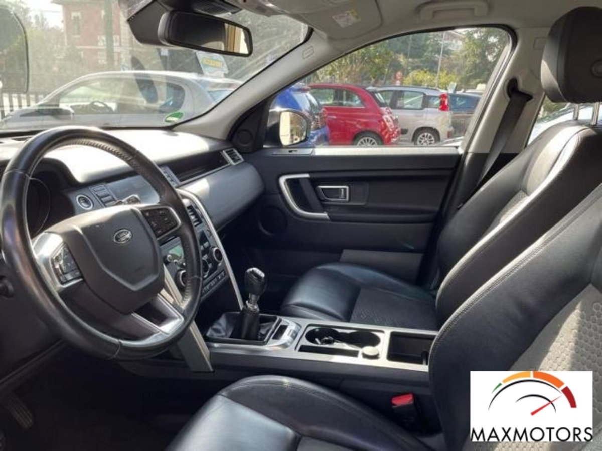 Land Rover Discovery Sport 2.2 TD4 SE (18)