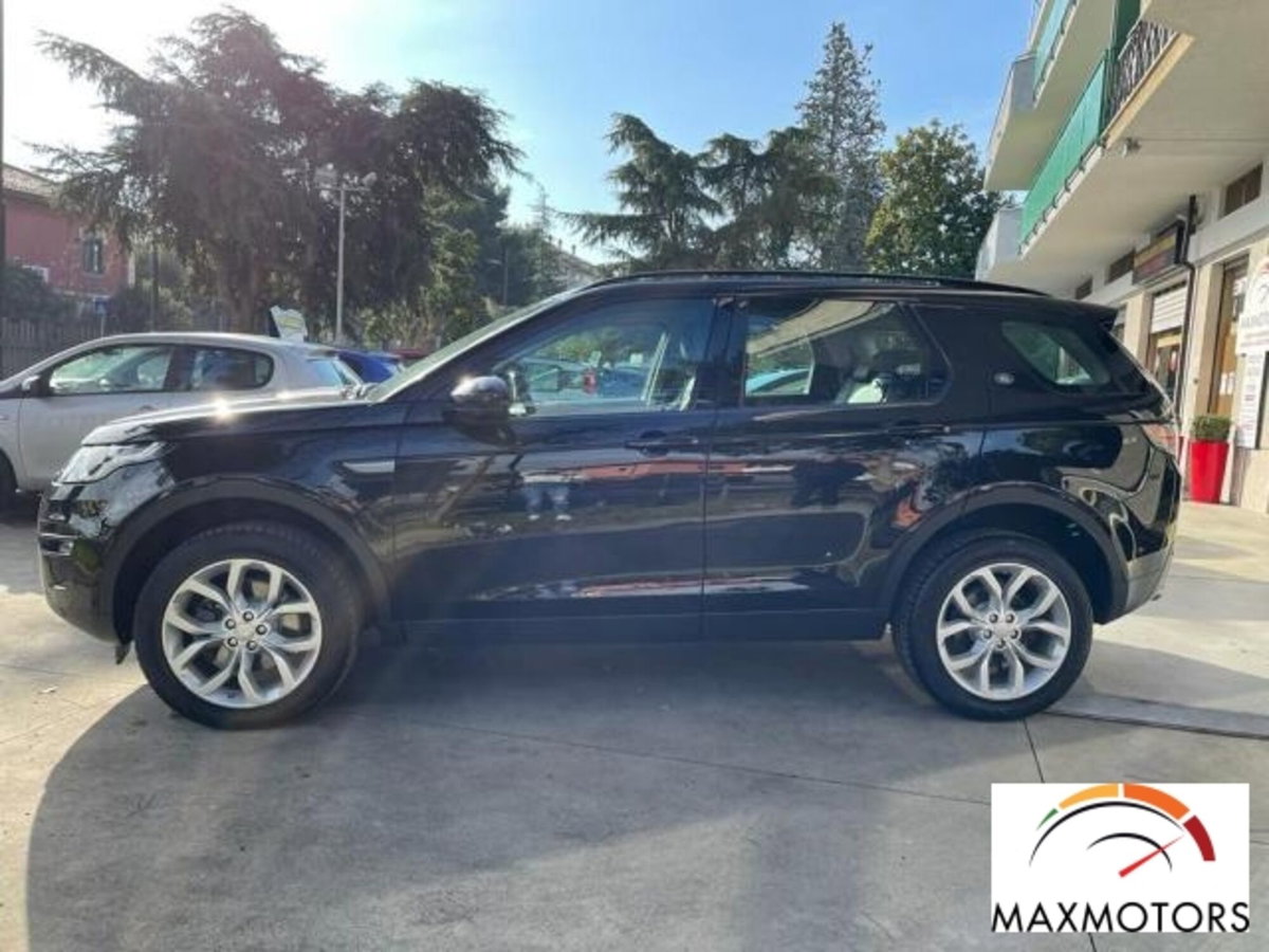 Land Rover Discovery Sport 2.2 TD4 SE (4)