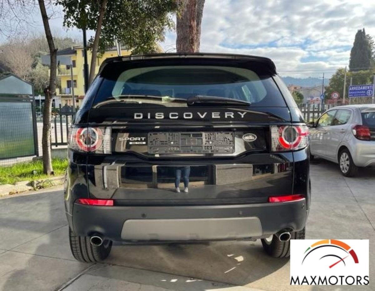 Land Rover Discovery Sport 2.2 TD4 SE (6)