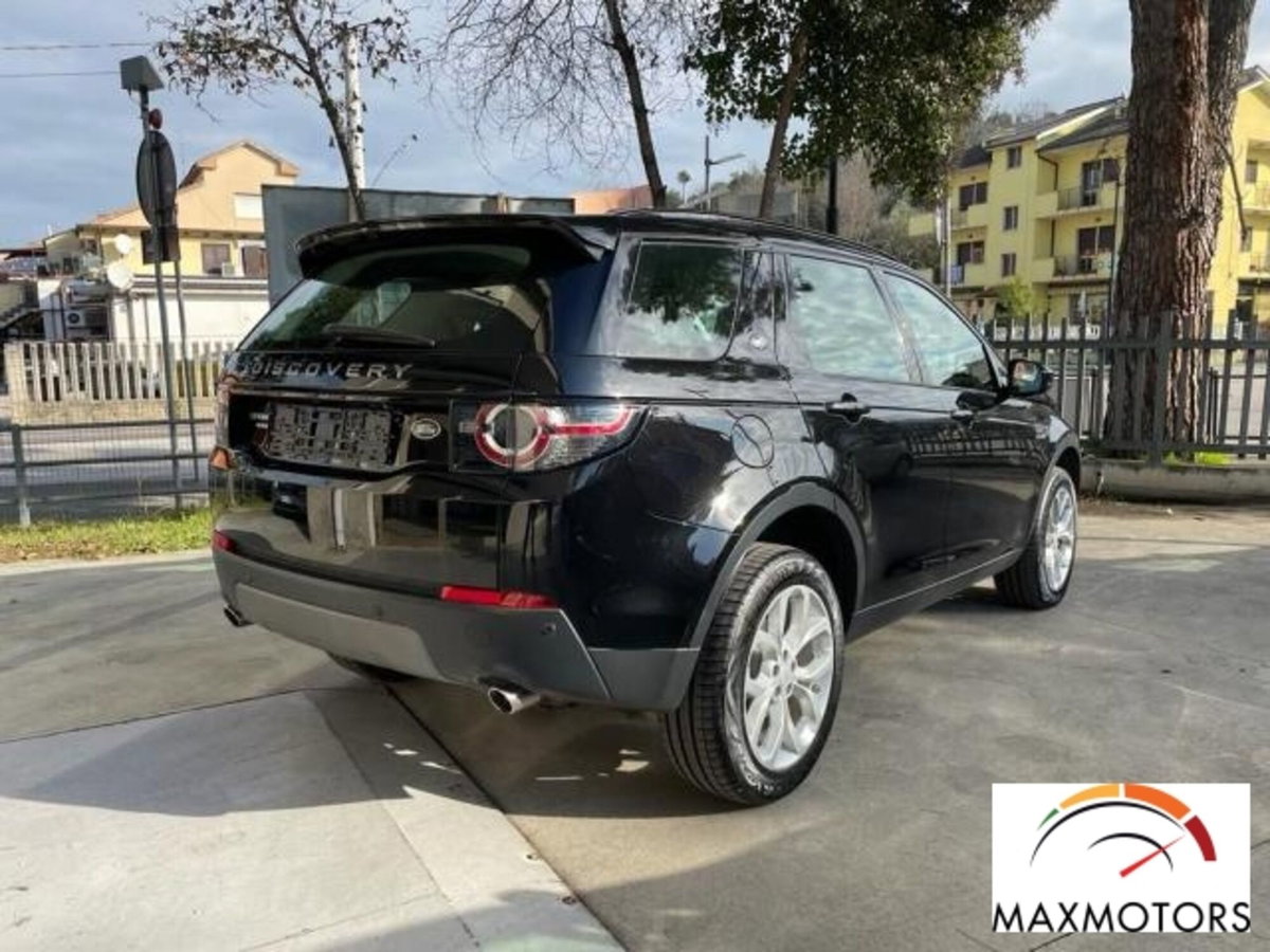 Land Rover Discovery Sport 2.2 TD4 SE (7)