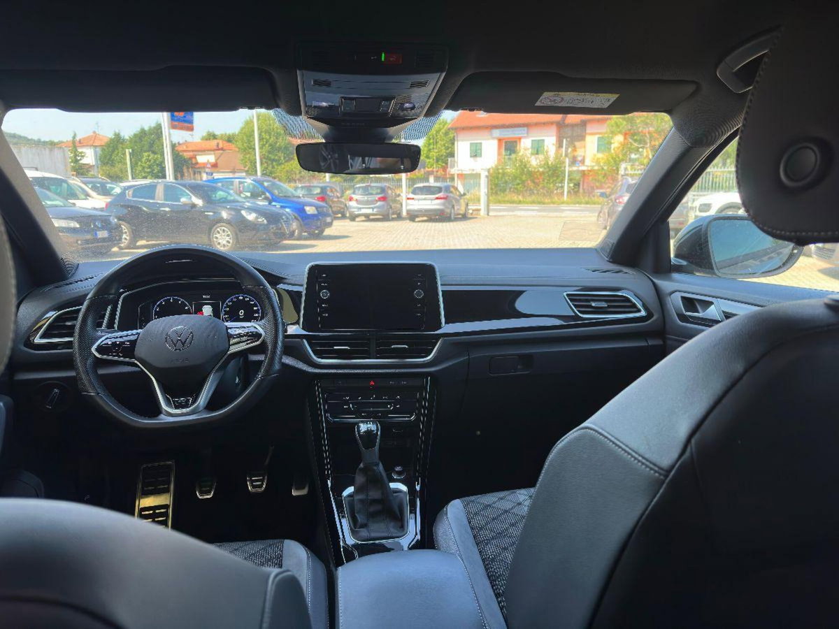 Volkswagen T-Roc 1.5 tsi R-Line (6)