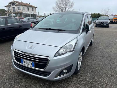 Peugeot 5008 1.6 HDi 115CV Allure usata