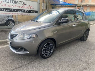 Lancia Ypsilon 1.0 FireFly 5 porte S&S Hybrid Gold Plus usata