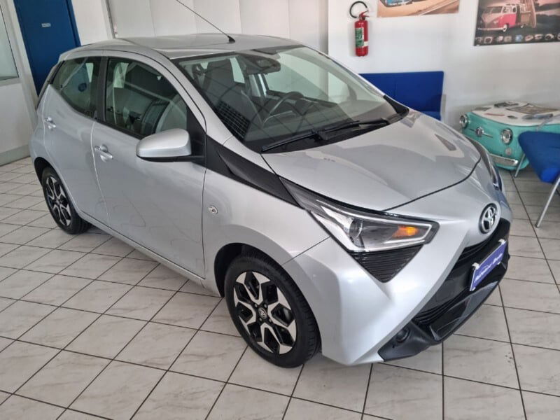 Toyota Aygo 1.0 VVT-i 72 CV 5 porte x-play