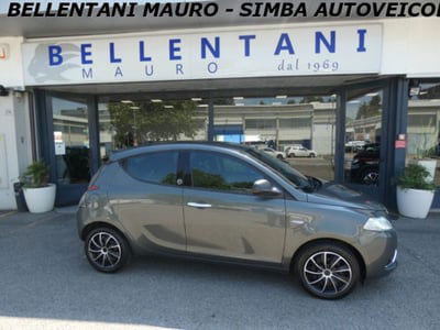 Lancia Ypsilon 1.2 69 CV 5 porte GPL Ecochic Silver usata