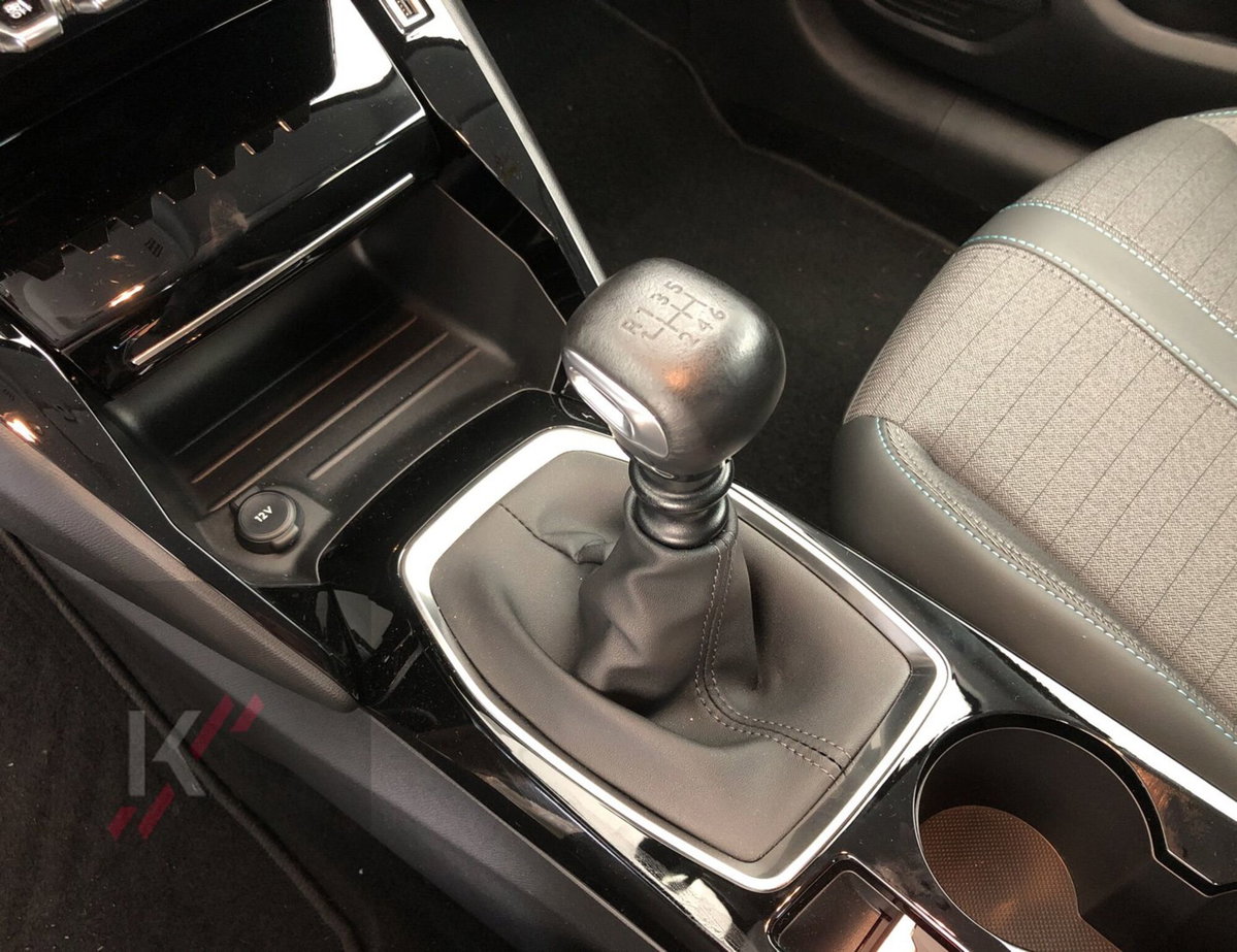Peugeot 208 PureTech 100 Stop&Start EAT8 5 porte Allure Pack (11)