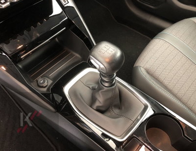 Peugeot 208 PureTech 100 Stop&Start EAT8 5 porte Allure Pack (11)