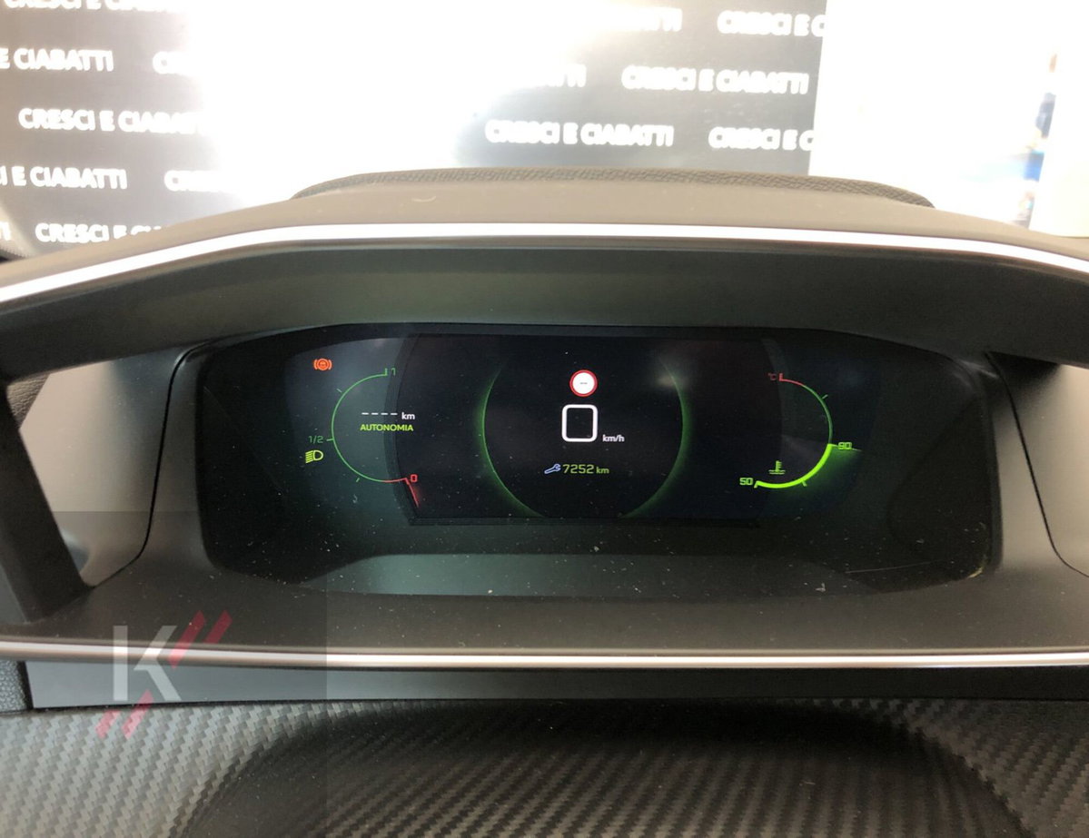 Peugeot 208 PureTech 100 Stop&Start EAT8 5 porte Allure Pack (12)