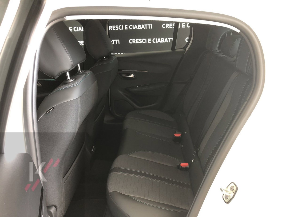 Peugeot 208 PureTech 100 Stop&Start EAT8 5 porte Allure Pack (9)
