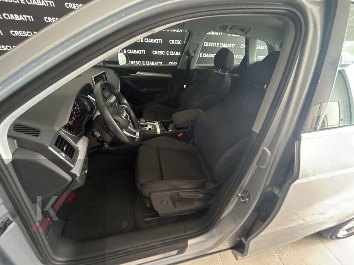 Audi Q5 2.0 TDI 190 CV quattro S tronic Sport (9)