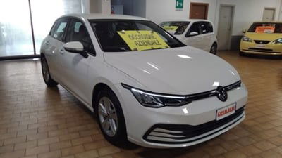 Volkswagen Golf Variant 2.0 TDI SCR DSG Life usata