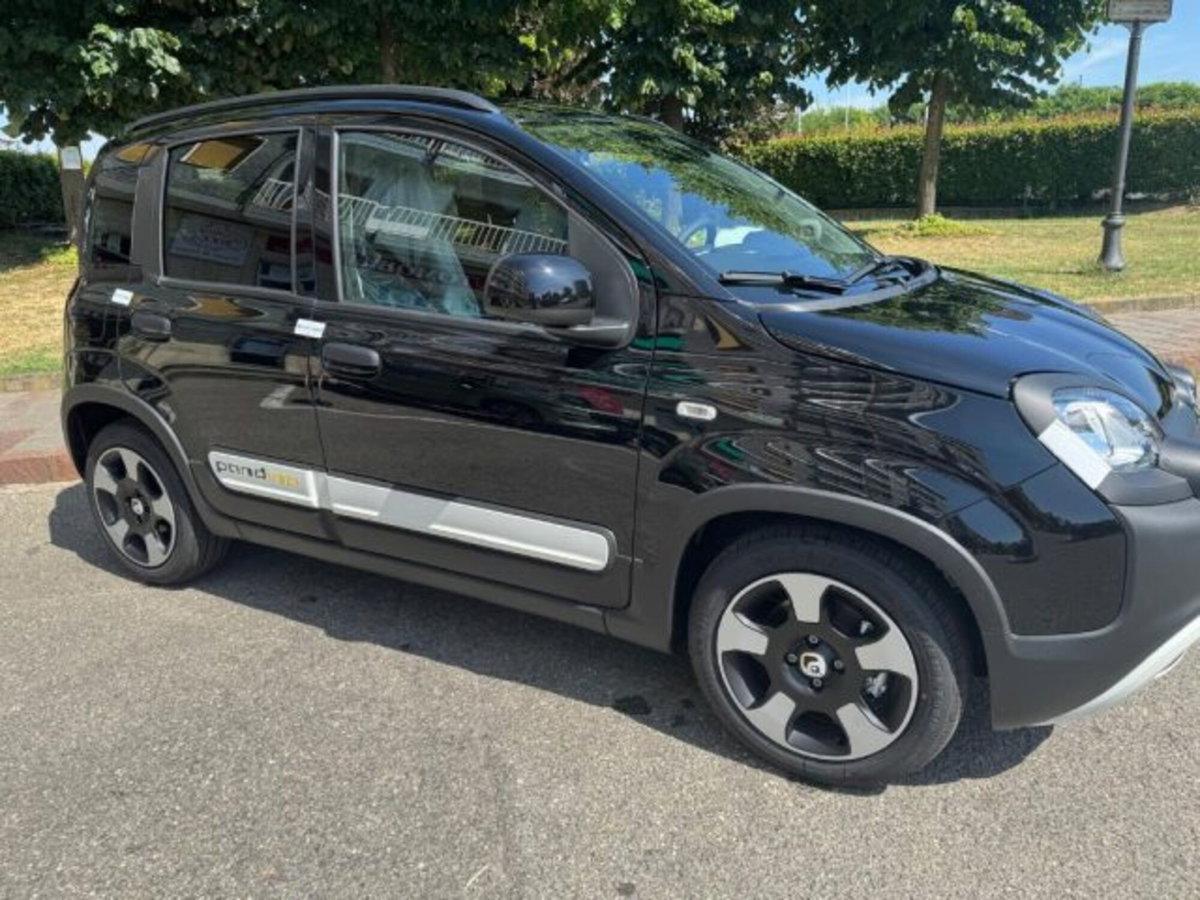 Fiat Panda 1.0 firefly hybrid s&s 70cv 5p.ti (2)