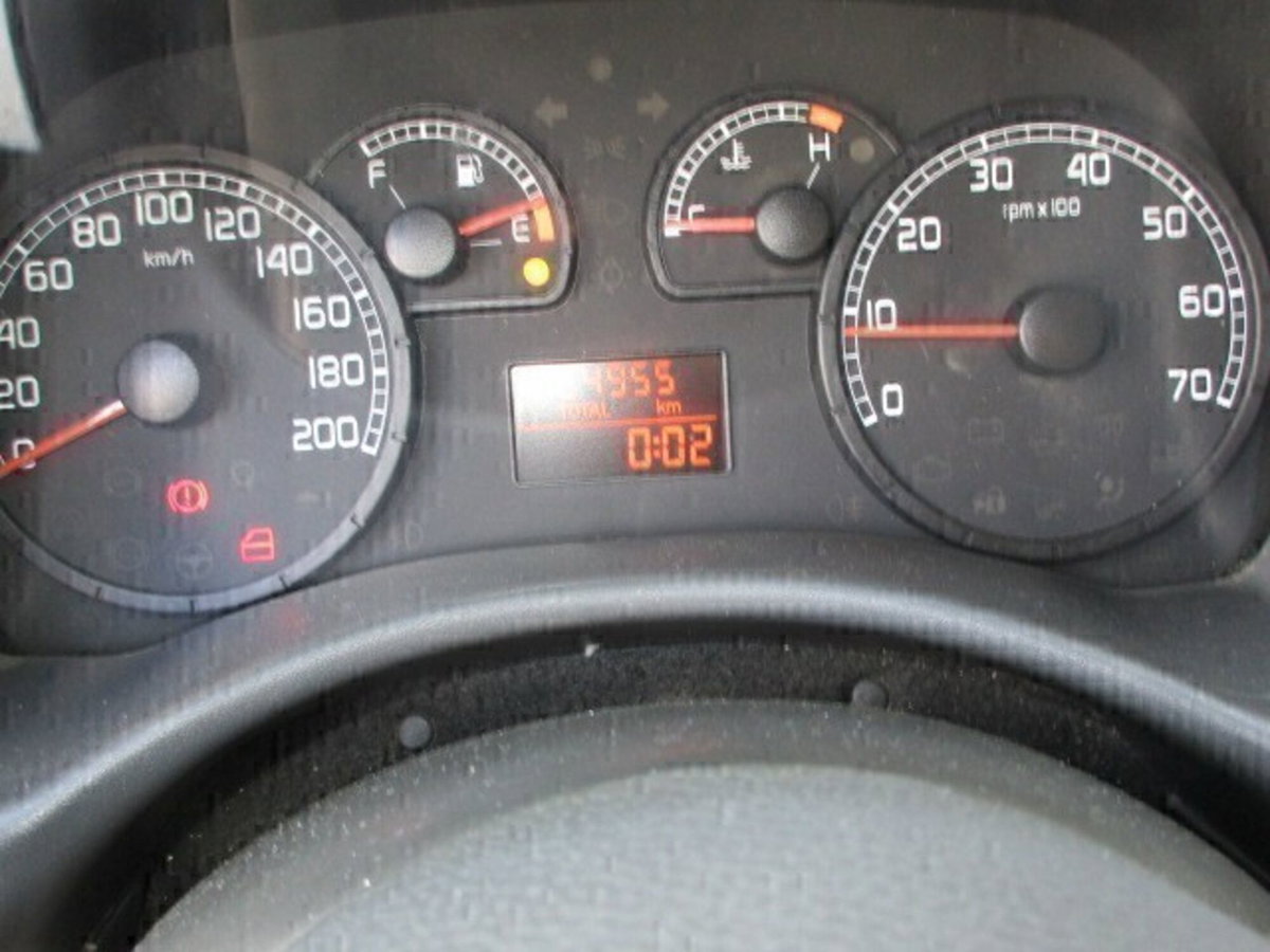 Fiat Punto 1.2 5 porte Active Natural Power (11)