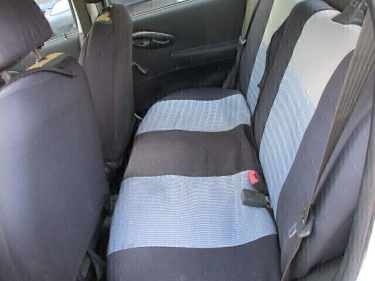 Fiat Punto 1.2 5 porte Active Natural Power (9)