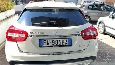 Mercedes-Benz GLA SUV 200 CDI Automatic 4Matic Executive (2)