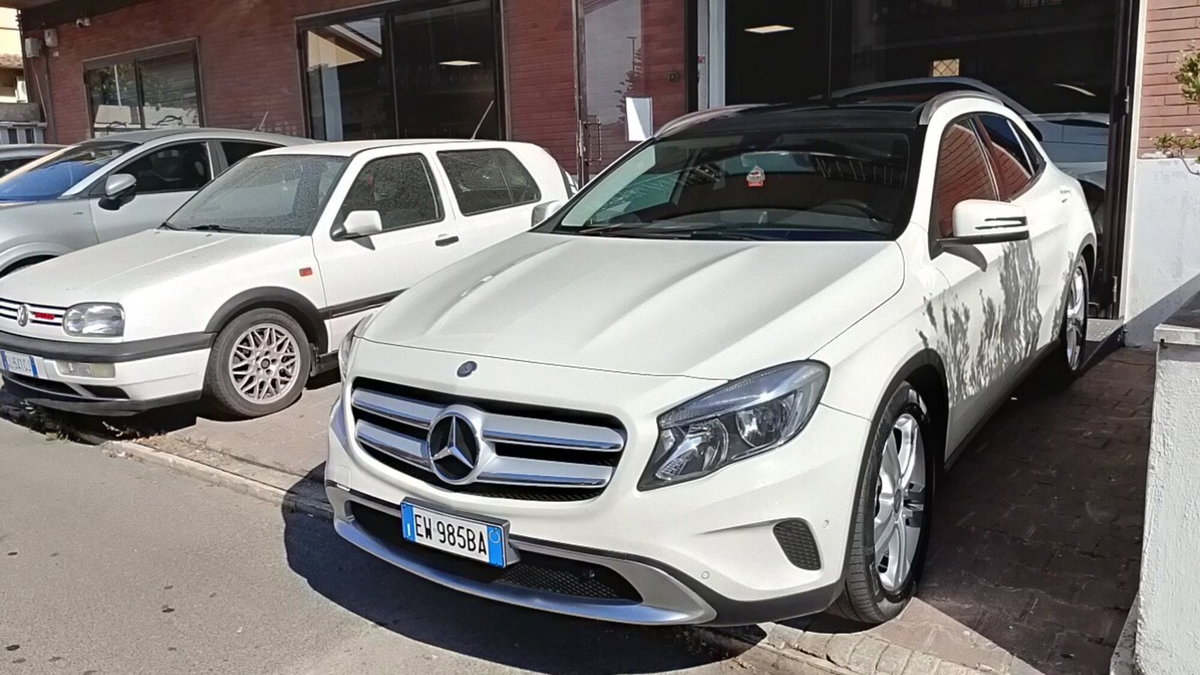 Mercedes-Benz GLA SUV 200 CDI Automatic 4Matic Executive (4)