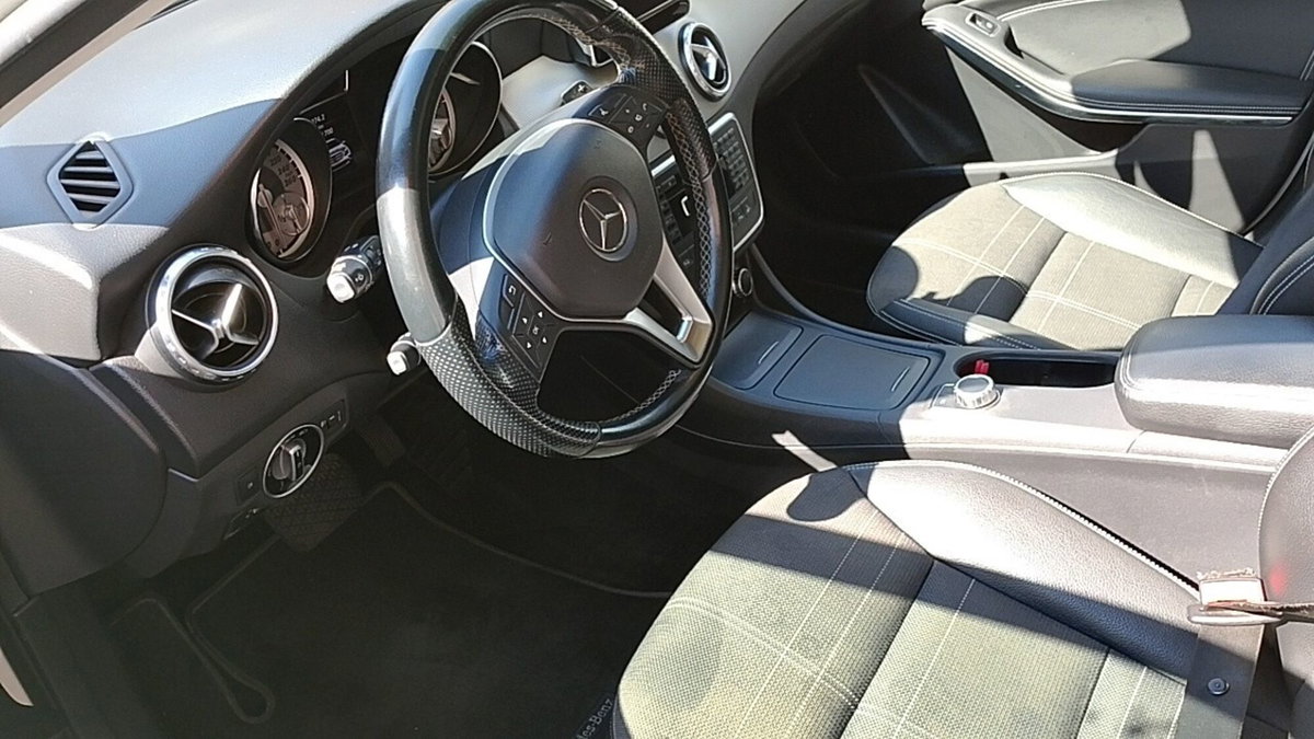 Mercedes-Benz GLA SUV 200 CDI Automatic 4Matic Executive (5)